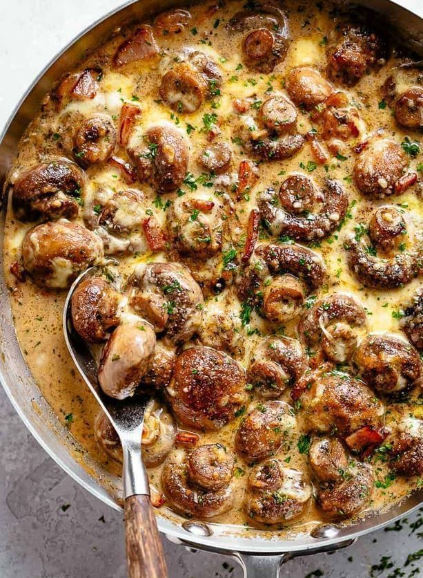 Creamy garlic mushrooms & bacon don’t lose this recipe