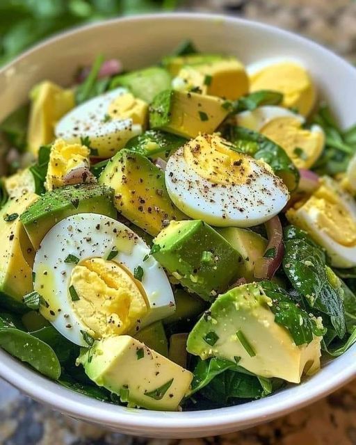 Avocado And Spinach Egg Salad A Nutritious And Creamy Delight