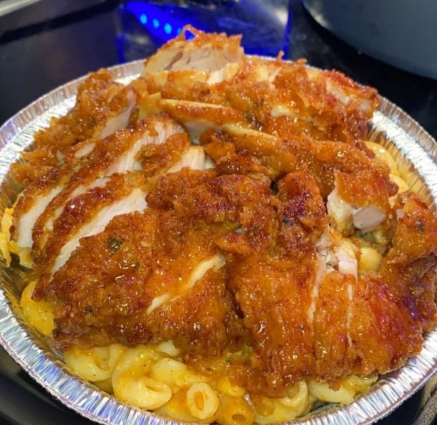 Honey Glaze Sweet & Spicy Fried Chicken And Buttermilk Mac & Cheese