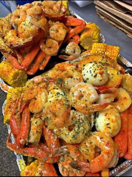 Garlic butter seafood boil 🔥🔥