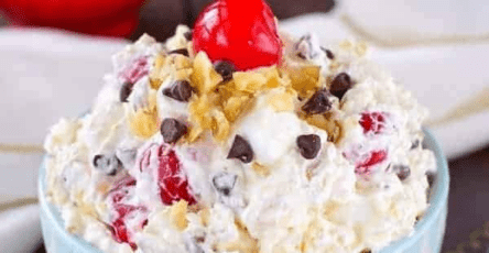 Banana split fluff salad – don’t miss this recipe