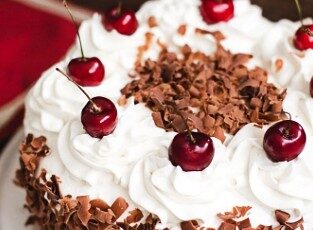 Black Forest Cake Recipe 🍒😋