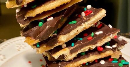 Christmas Crack 😍 Perfect Cookie For Christmas Day