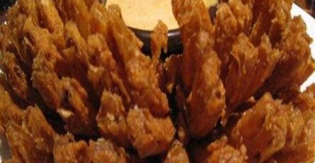 Outback steakhouse bloomin onion😍😋