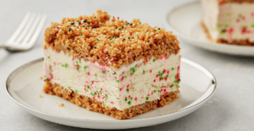 Christmas Crunch Cake