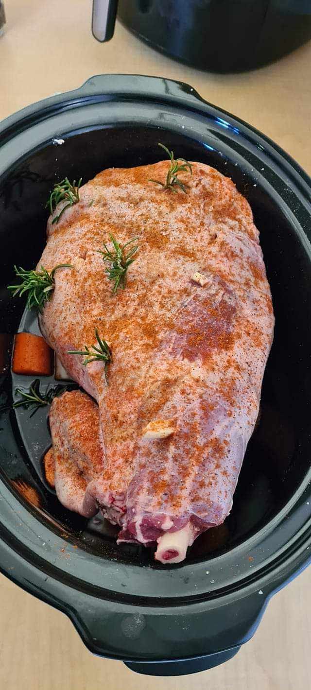 Slow Cooer Leg Of Lamb