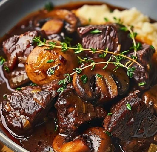 Classic French Beef Stew With Mushrooms