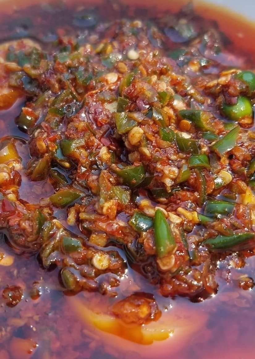 Crushed Chillies Pickle With Garlic