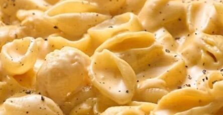 Extra Creamy Stovetop Mac And Cheese