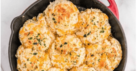 Garlic Cheddar Biscuits
