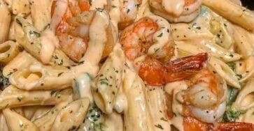 Shrimp & Broccoli Alfredo