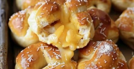 Soft Pretzels With Cheese Center