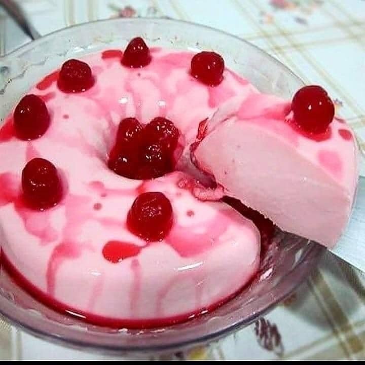 Strawberry Jelly Pudding