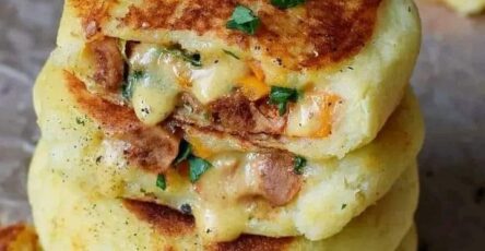 Mouthwatering Stuffed Potato Cakes