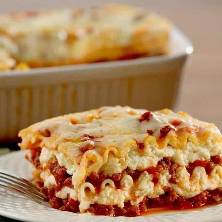 Cheesy classic lasagn