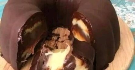 Cold milk and chocolate cake