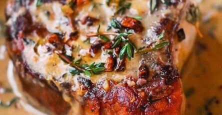 Creamy lamb chops, mustard sauce