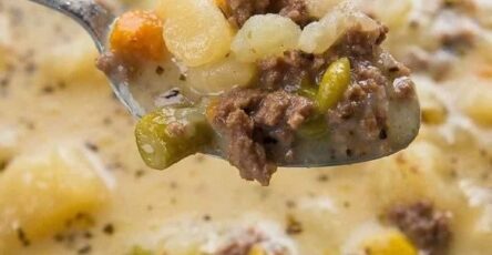 Creamy potato & hamburger soup