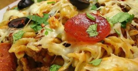 Easy pizza casserole