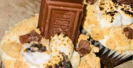 Hershey s’mores cupcakes