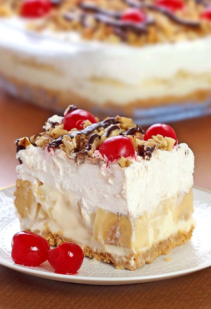 No bake banana split dessert 😍
