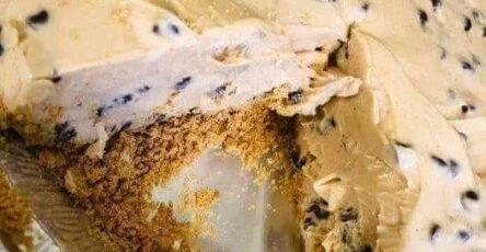 No bake peanut butter cream pie