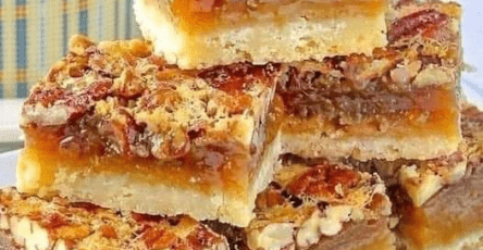 Pecan pie bars
