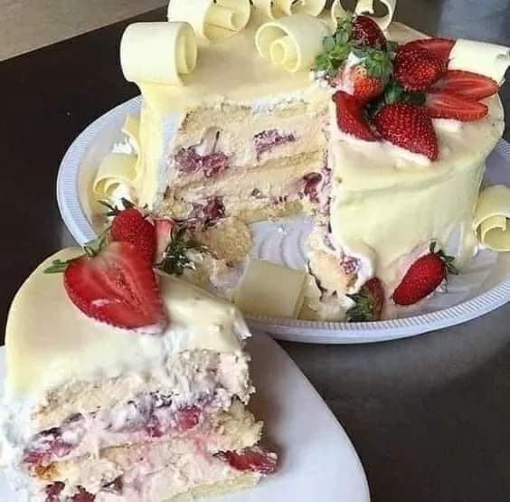 Southern style strawberry cake