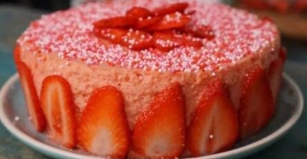 Strawberry mousse recipe 4 ingredients