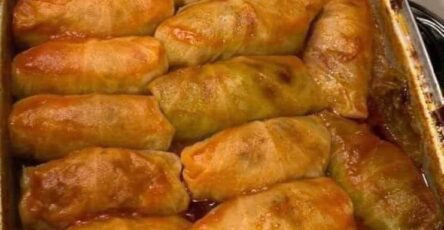 Stuffed cabbages rolls
