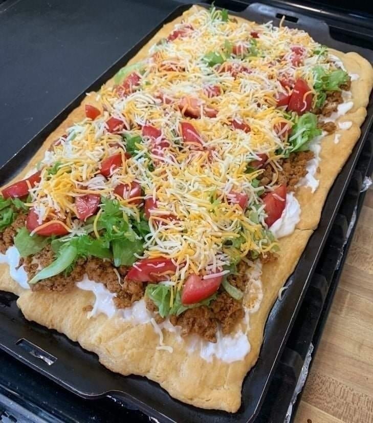 Taco pizza