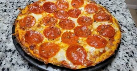 Low carb keto pizza alternative