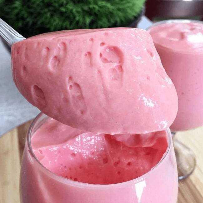 Strawberry mousse