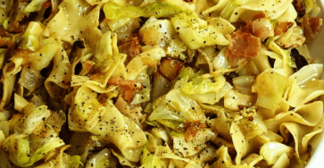 Bacon, cabbage and noodles