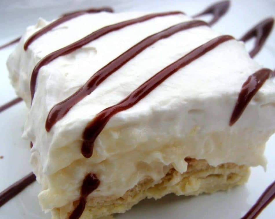 Cream puff cake