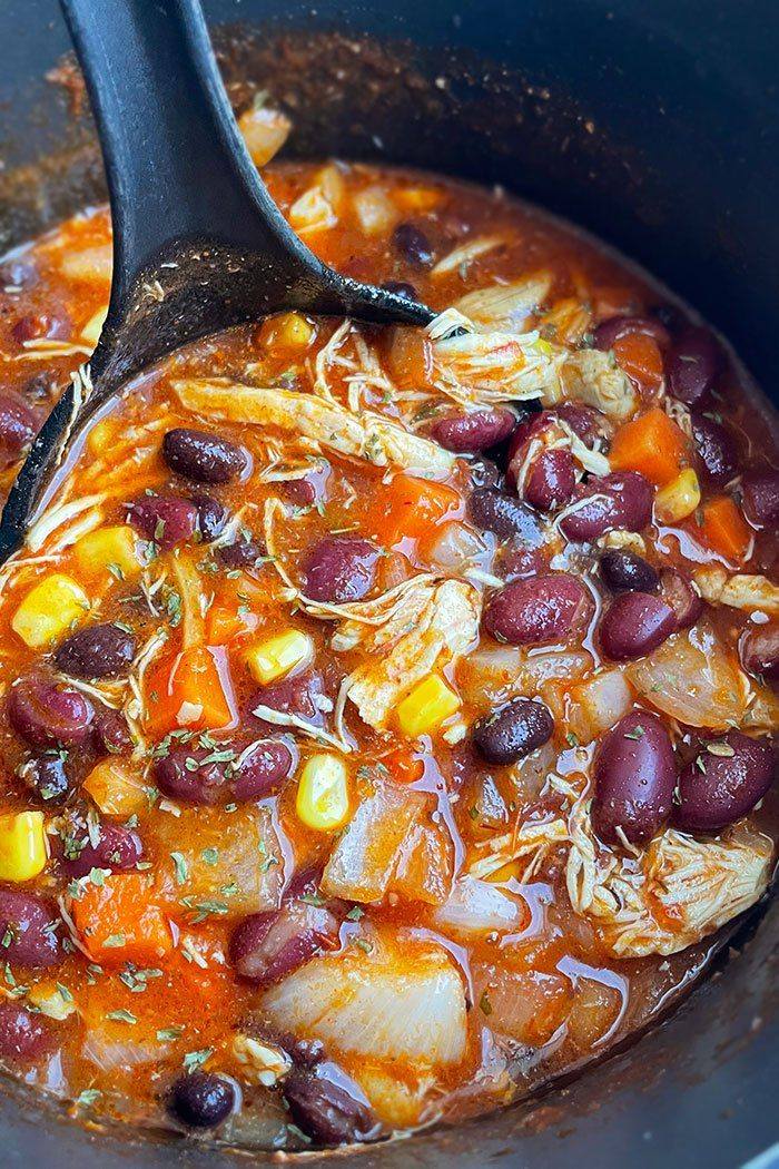 Chicken and red bean chili
