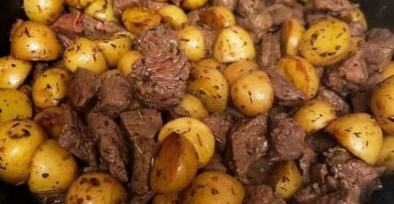 Garlic butter steak and potatoes skillet