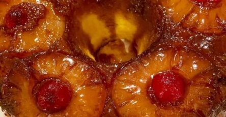 Pineapple upside down bundt cake