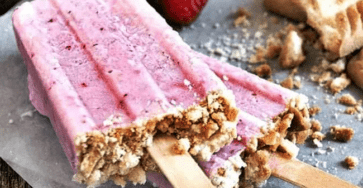 Strawberry yogurt popsicles