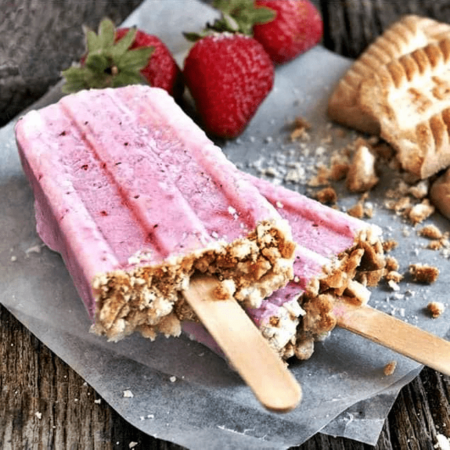Strawberry yogurt popsicles