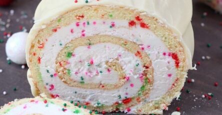 Christmas Vanilla Roll Cak