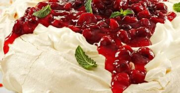 Cranberry Pavlova!