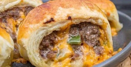 Texas Style Beef Sausage Rolls With Jalapeño And Cheddar