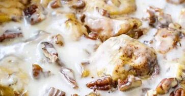 Crockpot Cinnamon Roll Casserole