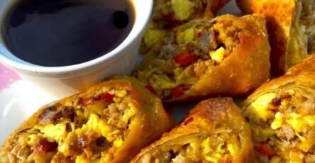 Loaded Breakfast Eggrolls