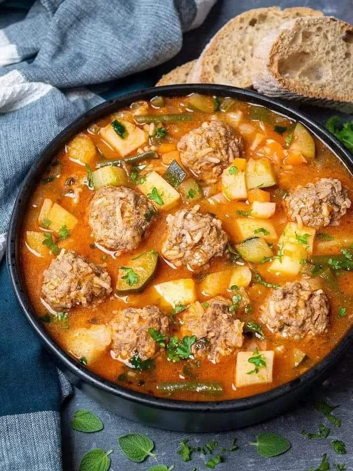 Albondigas Soup (mexican Meatball Soup)mexican Dish With Meatballs