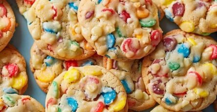 Fruity Pebbles Cookies