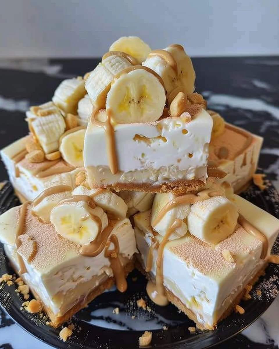 Get Ready To Devour These Irresistible Banana Pudding Cheesecake Squares!