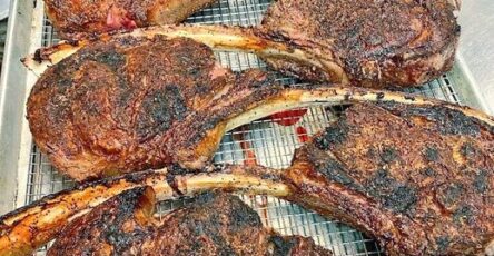 Grilled Tomahawk Steak