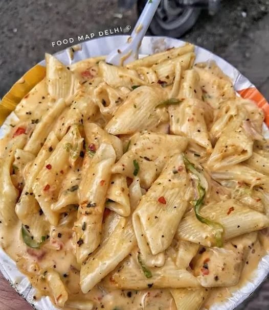 Italian Pasta With White Sauce